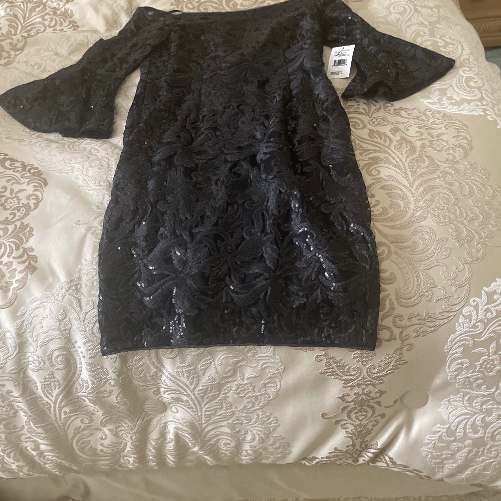Adrianna Papell off the shoulder 3/4 sleeves lace cocktail dress